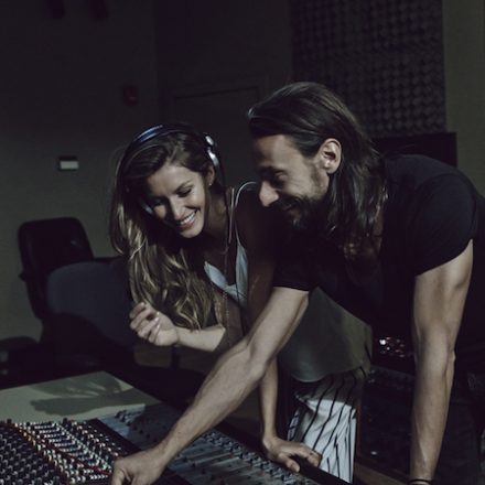 Gisele Bundchen & Bob Sinclar – Heart of Glass