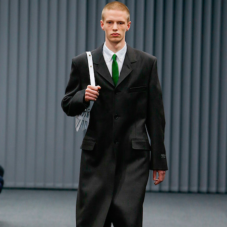 Paris Fashion Week: Men FW17 – Balenciaga